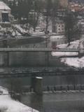 09 : 52
