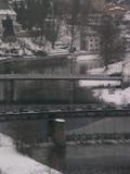 08 : 44