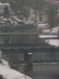 08 : 40