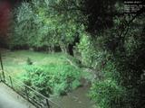 03 : 32