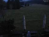 05 : 32