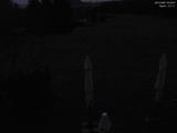 03 : 32