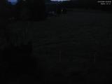 03 : 32