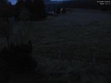 22 : 04
