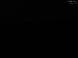 23 : 00