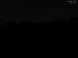 03 : 32