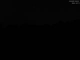 03 : 00