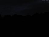03 : 32