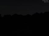 23 : 04