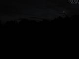 22 : 04