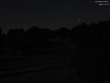 23 : 08