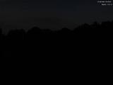 23 : 04