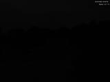 03 : 32