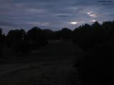 21 : 04