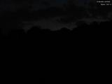 22 : 00
