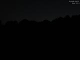 22 : 04