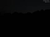 22 : 00