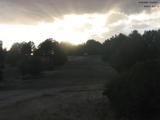 19 : 48
