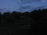 06 : 00