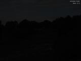 21 : 04