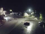 02 : 00