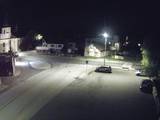 02 : 00