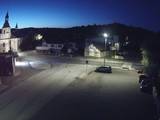 04 : 48