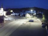 21 : 00