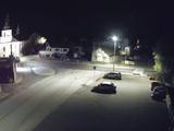 23 : 04