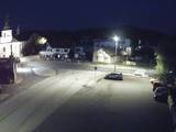 21 : 04