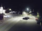 23 : 00