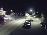 02 : 00