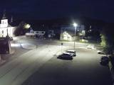 21 : 00