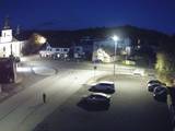 18 : 52