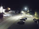 19 : 56