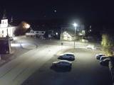 06 : 00