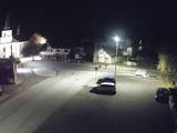 19 : 44