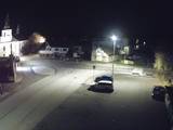 19 : 48