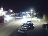 06 : 00