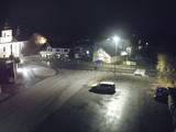 18 : 48