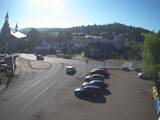 07 : 48