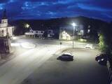 03 : 40