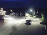 03 : 32