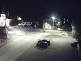 23 : 04