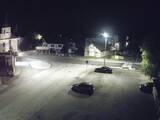02 : 00
