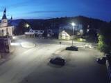 03 : 40