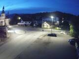 03 : 40