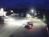 22 : 08