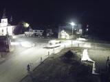 21 : 00