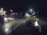 03 : 24